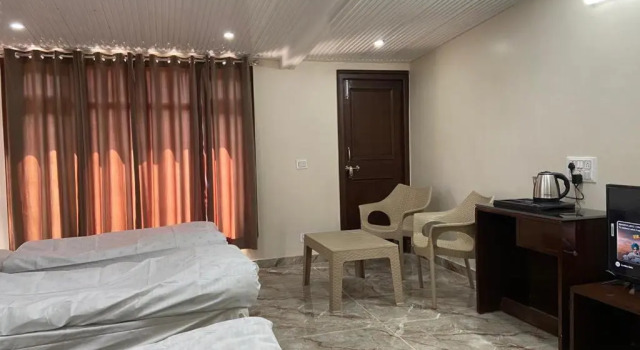 Апартаменты с видом на горы Dhanlaxmi Apartments