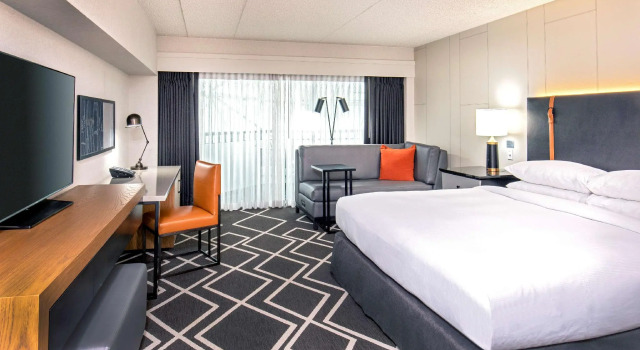 Двухместный номер Standard с балконом Hilton Boston Woburn