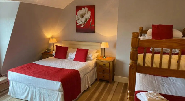 Семейный номер Standard с видом на море Furzedown Hotel
