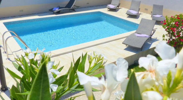 Cozy Holiday Home in Valtura with Swimming Pool, Rezervovat Hotel Hotely v Pula Region s parkováním, Parkování