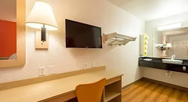 Номер Standard Motel 6 Reno - Virginia Plumb