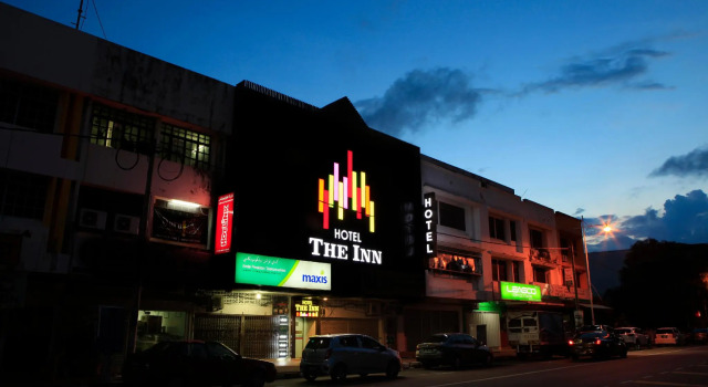 The Inn Hotel, Забронировать Отель Недорогие отели Куала-Тренггану, рядом с Пляж Бату Бурок, недорого