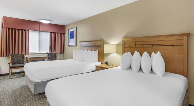 Четырёхместный номер Best Western Aladdin Inn