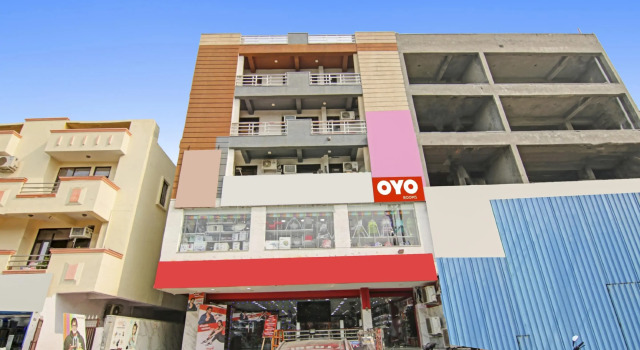 Super Hotel O Rishabh Inn
