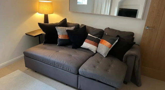 Коттедж Elegant Georgian City Retreat for 5