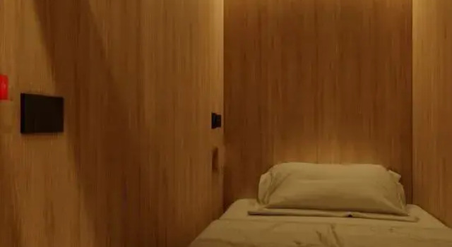 Кровать в общем номере (мужской номер) Nozawa Hostel and Onsen
