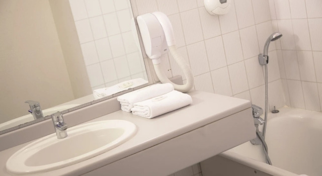 Трёхместный семейный номер Standard Hôtel National