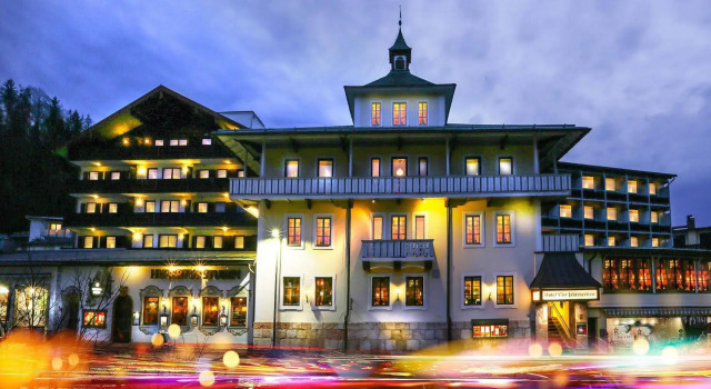 Hotel Vier Jahreszeiten, Varaa Hotelli Hotellit Baijeri pysäköinnillä, Pysäköinti