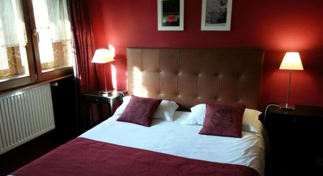 Трёхместный номер Standard Le Gouverneur Hotel