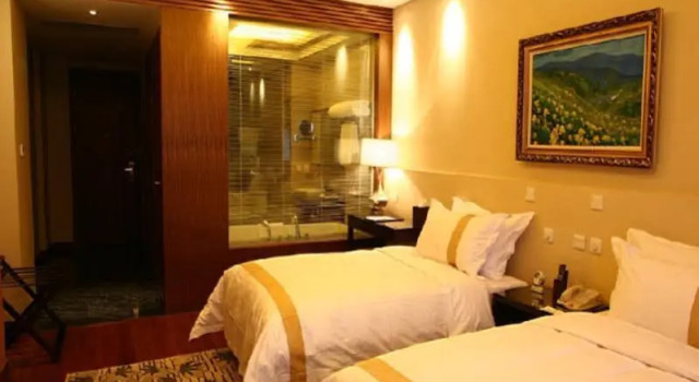 Changbaishan Jiayuan Hotel, Rezerwuj Hotel Hotele 3-gwiazdkowe w Jilin, 3*
