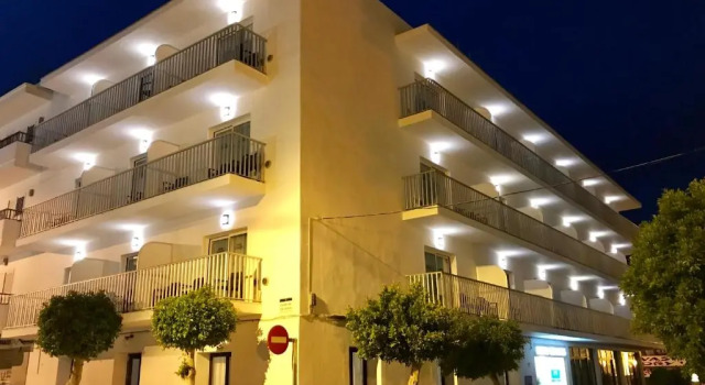 Hostal Cervantes, Book Hotel Sant Antoni de Portmany 