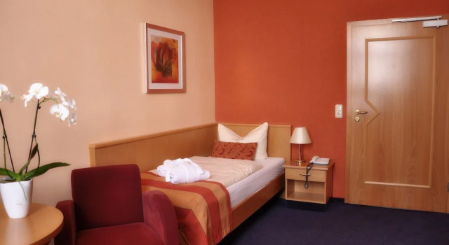 Одноместный номер Standard с балконом Dappers Hotel Spa Genuss