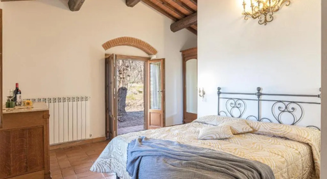 Villa Poggio alle Case, Book Villa Cottages in Valdarno, Cottage