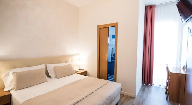 Двухместный номер Standard с балконом Hotel Touring