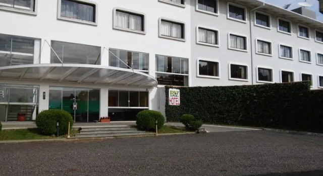 Biz Hotel, Забронировать Отель Фрайбургу Санта-Катарина
