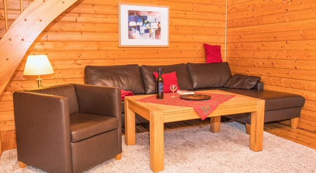 This is Your House to Stay for Holidays, Prenota Casa vacanze Cottage a Garz, Cottage