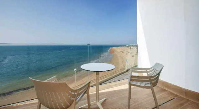 Семейный номер Standard с балконом и seafront Sercotel Cruz Del Mar