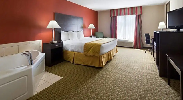 Номер Deluxe Best Western Executive Inn