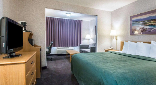 Люкс Quality Suites San Diego Otay Mesa