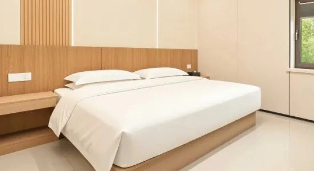 Люкс Linxi Linxi Town Chengbei Homestay (Linxi County Government)