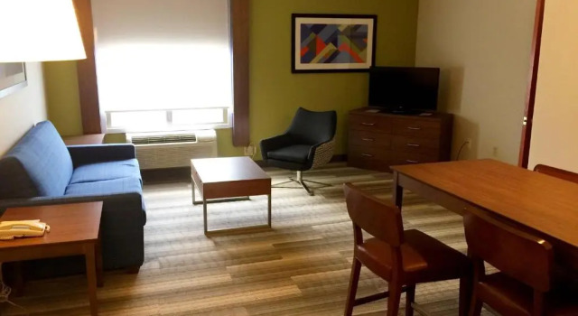 Люкс Holiday Inn Express & Suites Houston - Memorial Park Area by IHG
