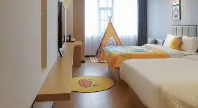 Семейный тент VX Hotel (Yongzhou Lengshuitan High-Speed Railway Station)
