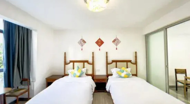 Люкс Beihai Sanheyuan Homestay (Yintan Branch)