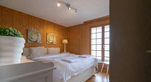Cosy Family Chalet - up to 8 people, Prenota Chalet Hotel a Canton Vallese con parcheggio, Parcheggio
