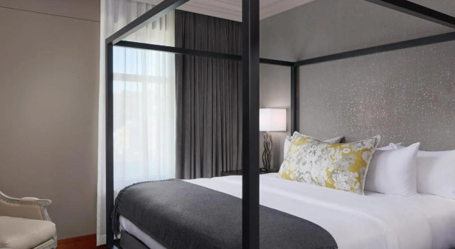 The Merrill Hotel, Muscatine, a Tribute Portfolio Hotel, Rezerwuj Hotel Muscatine Iowa