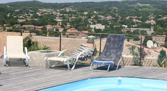 Chambre d'hôtes Les Hauts de Vaison, Забронировать Отель Отели Везон-ла-Ромен с бассейном, рядом с Археологический музей Théo Desplans, Бассейн