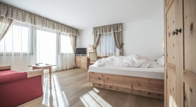 Двухместный номер Standard с панорамным видом Kronplatz-Resort Berghotel Zirm