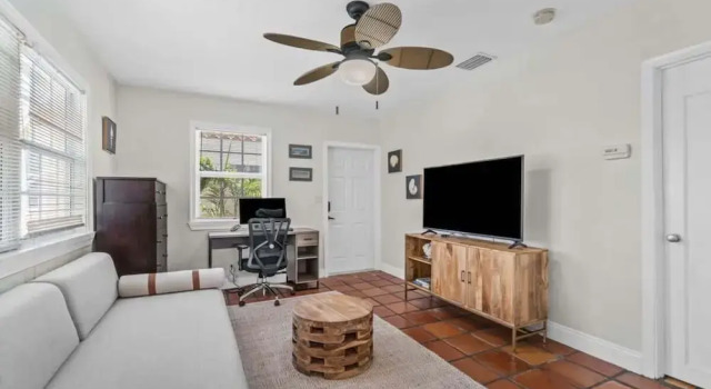 Miramar Villa by Rove Travel Heated Pool, Beach, Varaa Villa Huvilat kohteessa Florida, Villa