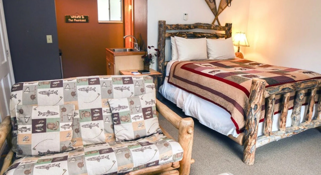 Fawn Valley Inn: 256, Забронировать Отель Отели Эстес-Парк с парковкой, Парковка