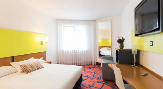 Трёхместный номер Standard Отель Ibis Styles Frankfurt City