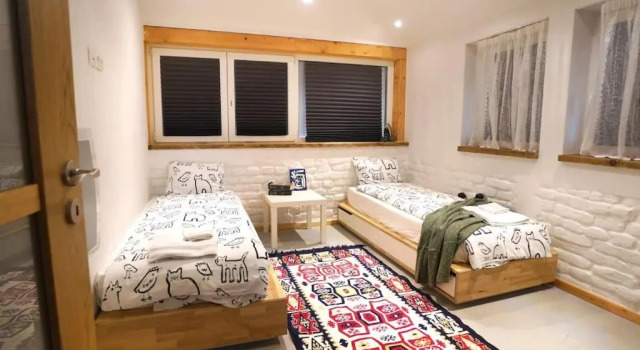 Modern and Specious 3-Bedroom Entire House, Book Hotel Sofia 