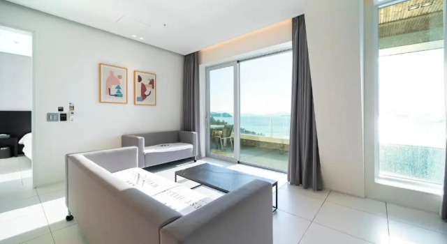 Люкс West Hills Private Pool Villa