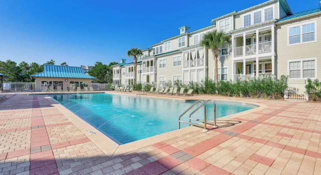 Коттедж Upscale Getaway w/ Pool & Golf Cart