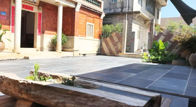 Kinmen redbrick houses across Hope, Book Hotel Huli 