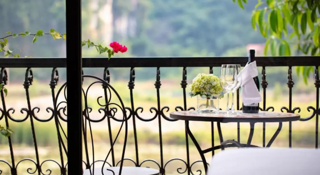 Номер Deluxe Tam Coc La Montagne Resort & Spa Ninh Binh