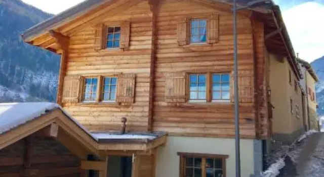 Chalet Chez Sophie, Prenota Chalet Hotel a Canton Vallese con parcheggio, Parcheggio