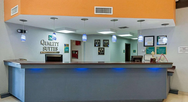 Quality Suites Sulphur, Забронировать Отель Салфер Acadiana