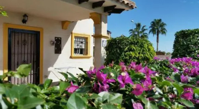 Aalia villa, Varaa Villa Orihuela Valencian maakunta