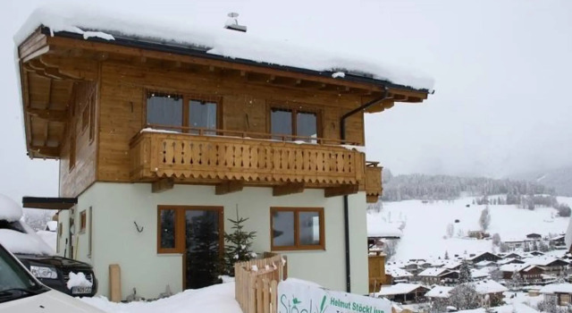 Stunning Holiday Home With Balcony, Ski Storage, Parking, Забронировать Дом для отпуска Виллы Мария-Альм, рядом с Гондольный подъемник Натурбан, Вилла