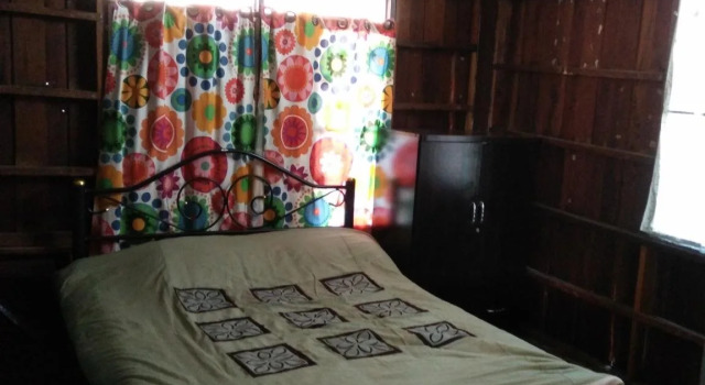 Samlanjed Guesthouse, Забронировать Отель Отели Чиангмай с парковкой, рядом с Wat Srisupan, Парковка