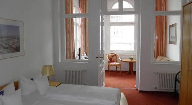 Полулюкс с частичным видом на море Hotel Germania