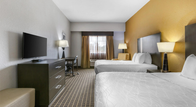 Четырёхместный номер Standard Best Western Plus Lampasas Inn & Suites