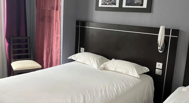Трёхместный номер Standard Hôtel Le Home Saint Louis