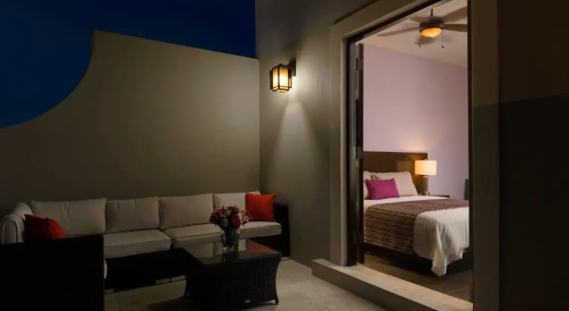 Люкс Decanter Hotel