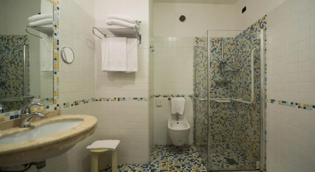 Трёхместный номер Standard с балконом Hotel Brandoli