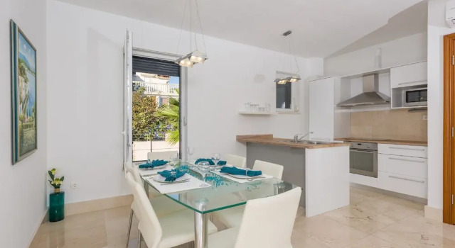 Вилла Luxury с 3 комнатами с балконом и с видом на море Villa Old Mill